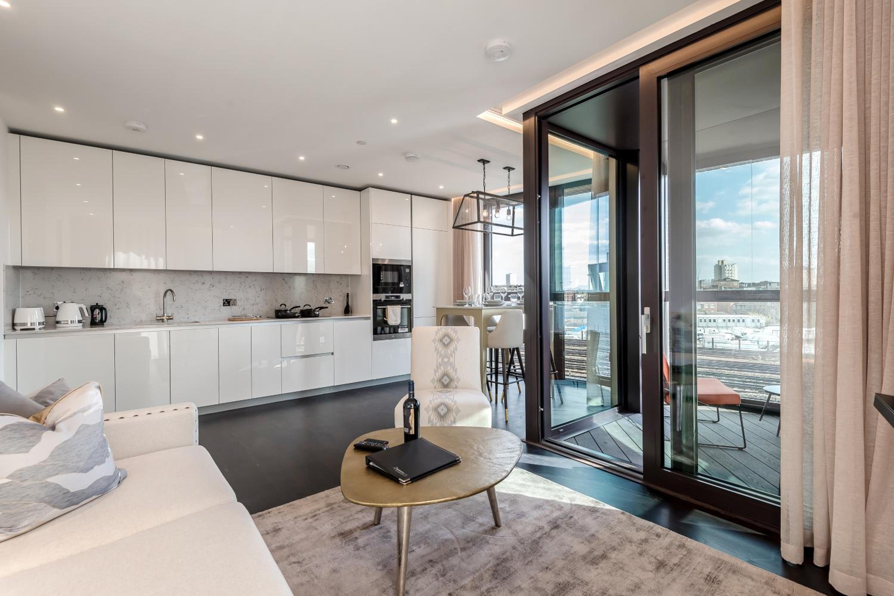 Thornes House Apartments