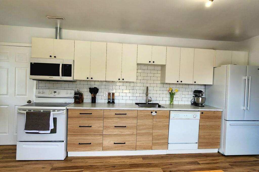 Saint John Vacations - Randolph Island! Minutes to the beach! - Property Image 7