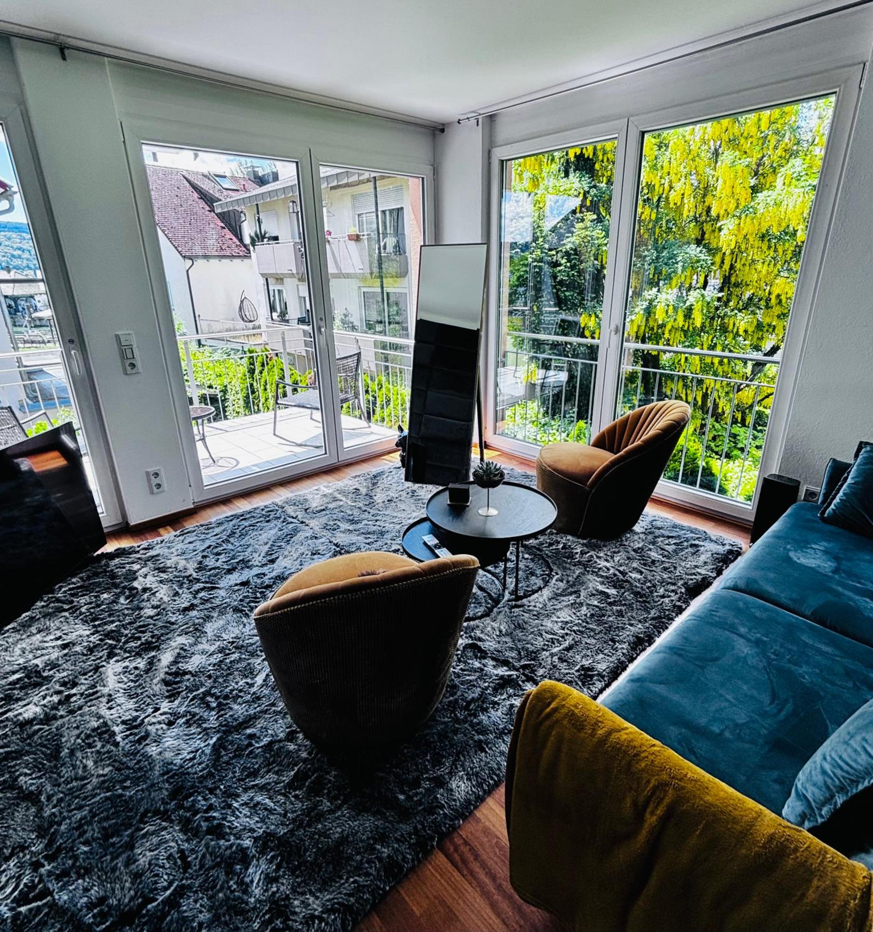 Lakefront View Entire Apartment with 2 bedrooms, 2 full bathrooms & Balcony Waterview