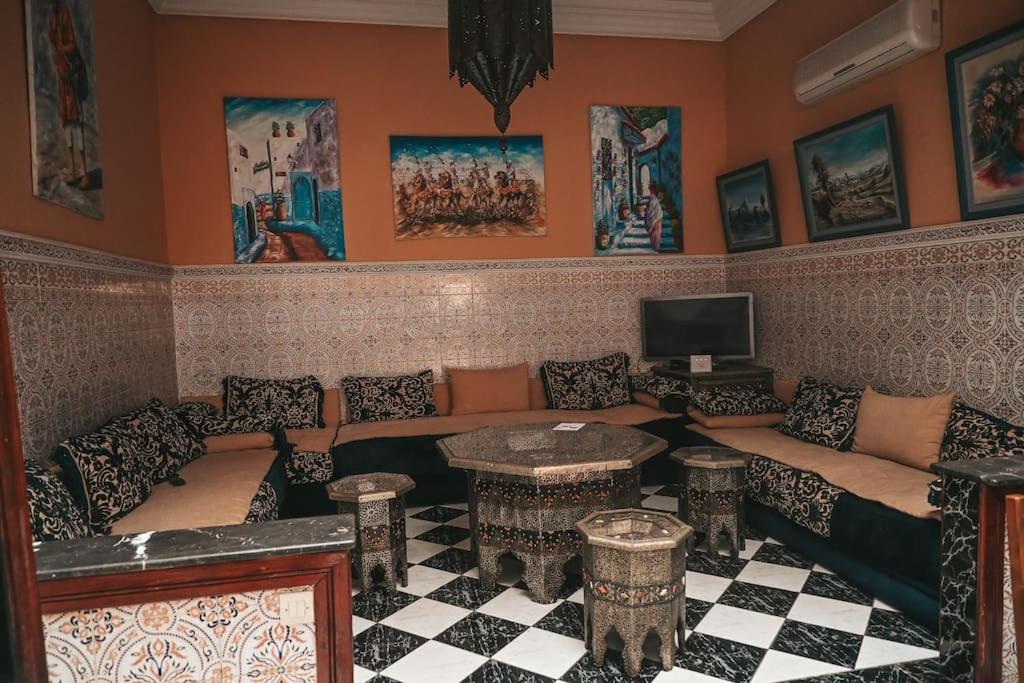 lounge