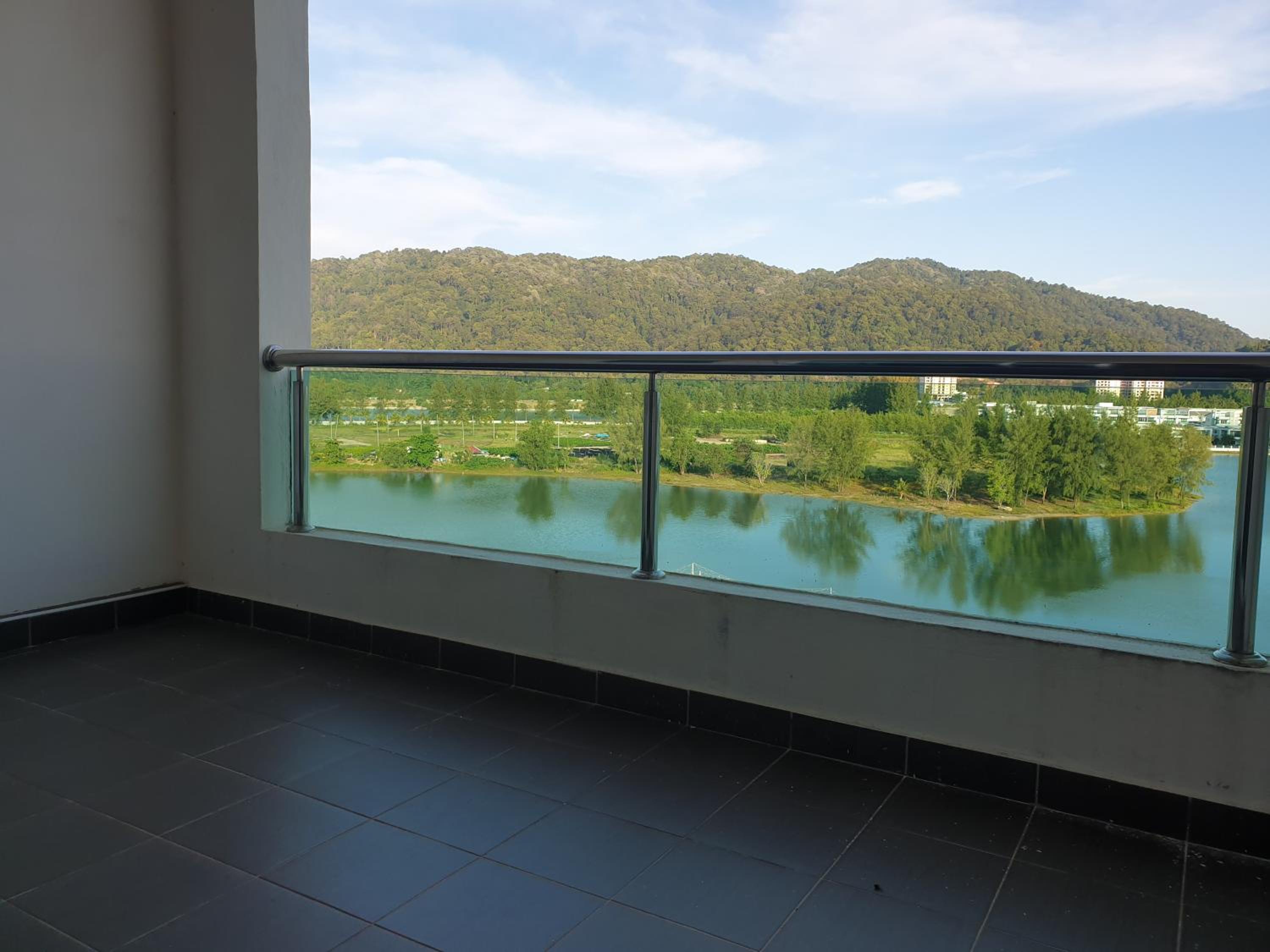 Marina Island Seaview Homestay