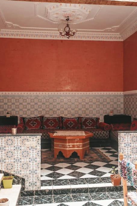 lounge