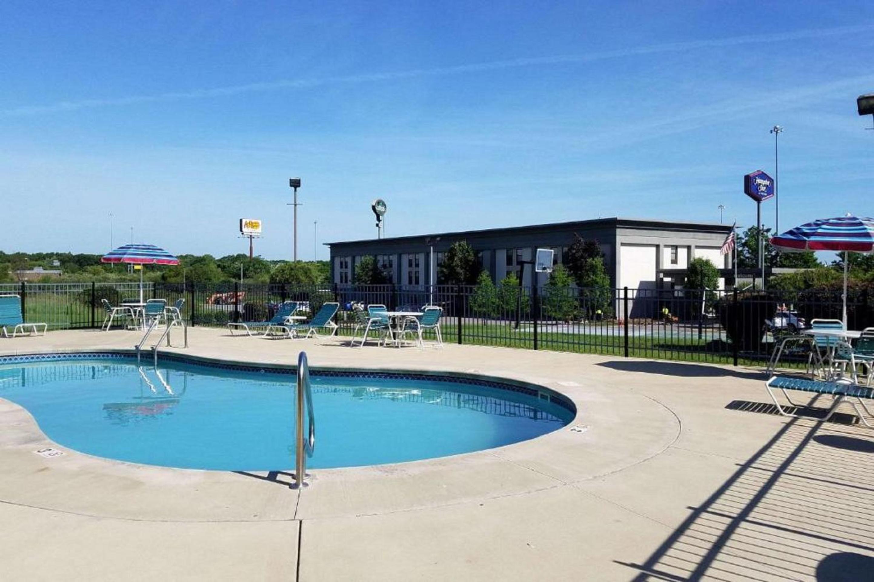 Quality Inn Austintown-Youngstown West