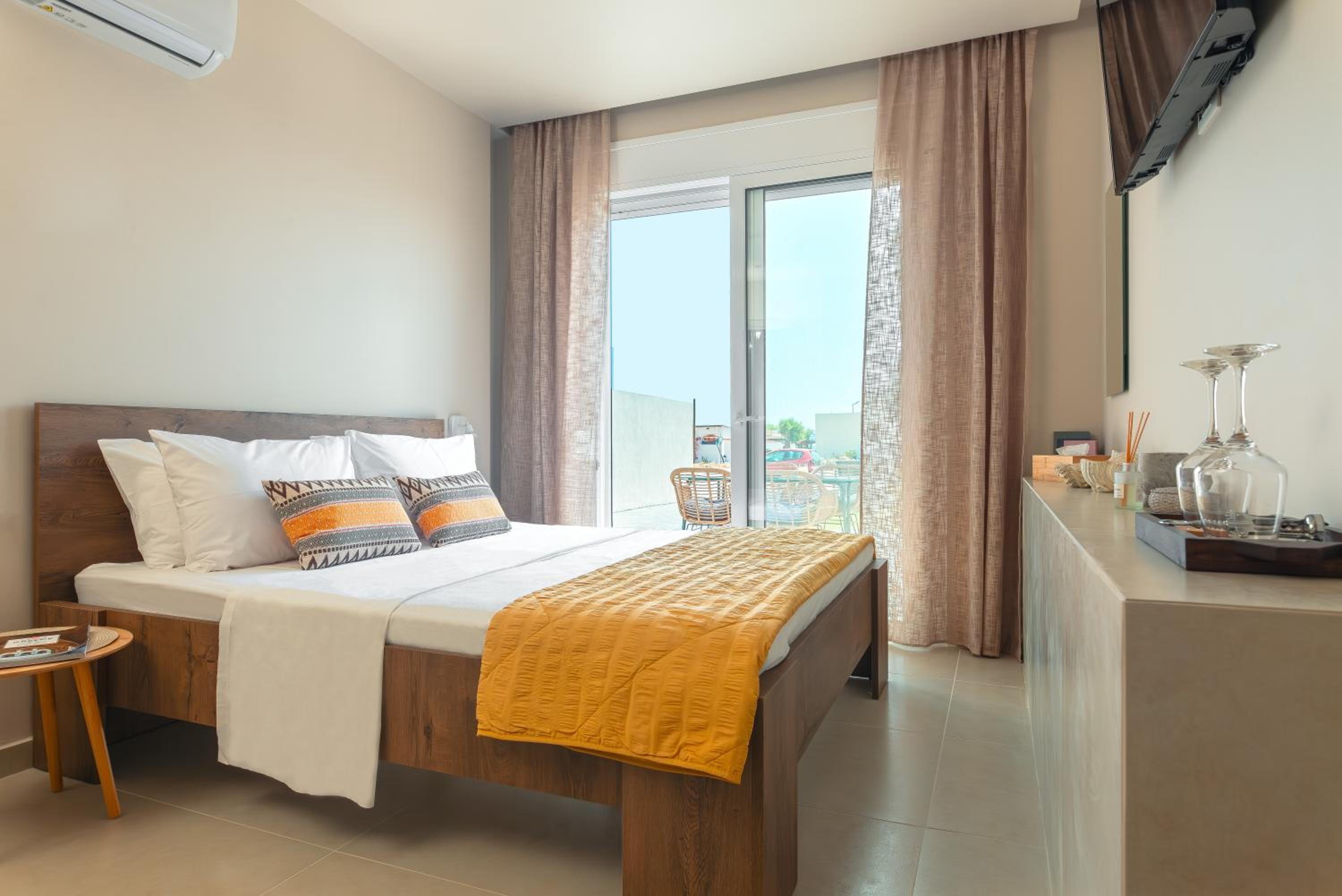 Lago Beach Living view 4