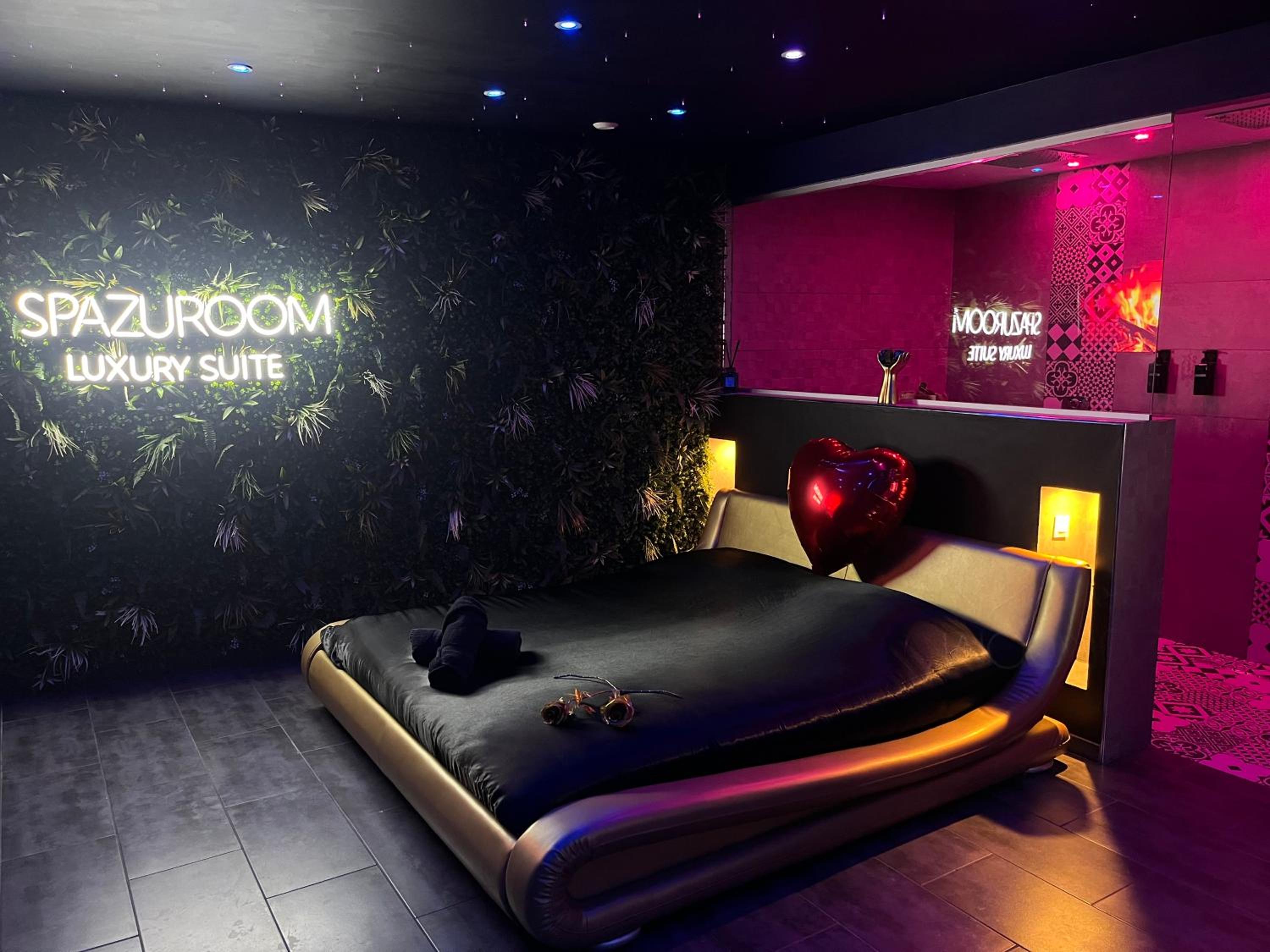 Spazuroom Luxury Suite