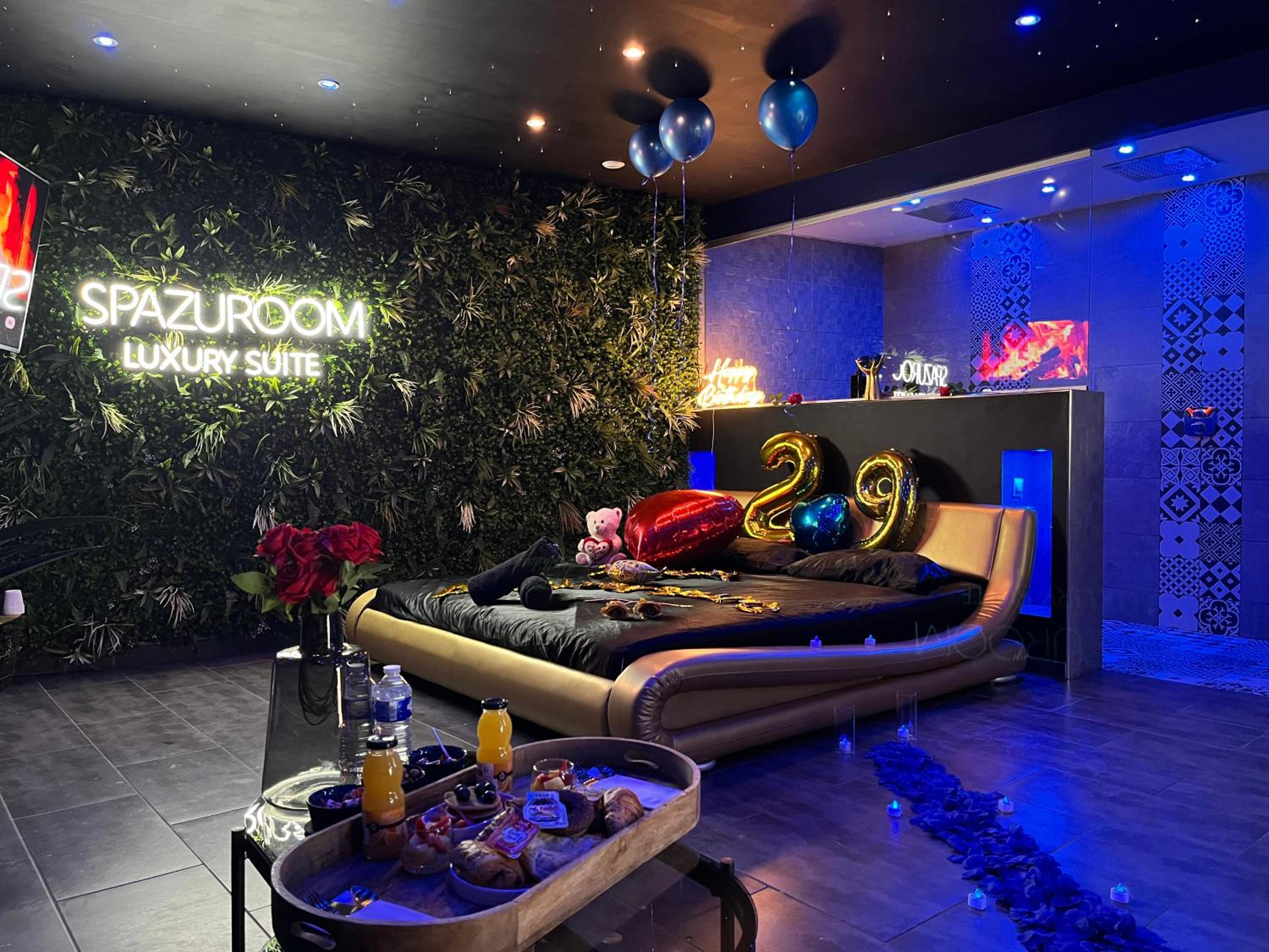 Spazuroom Luxury Suite