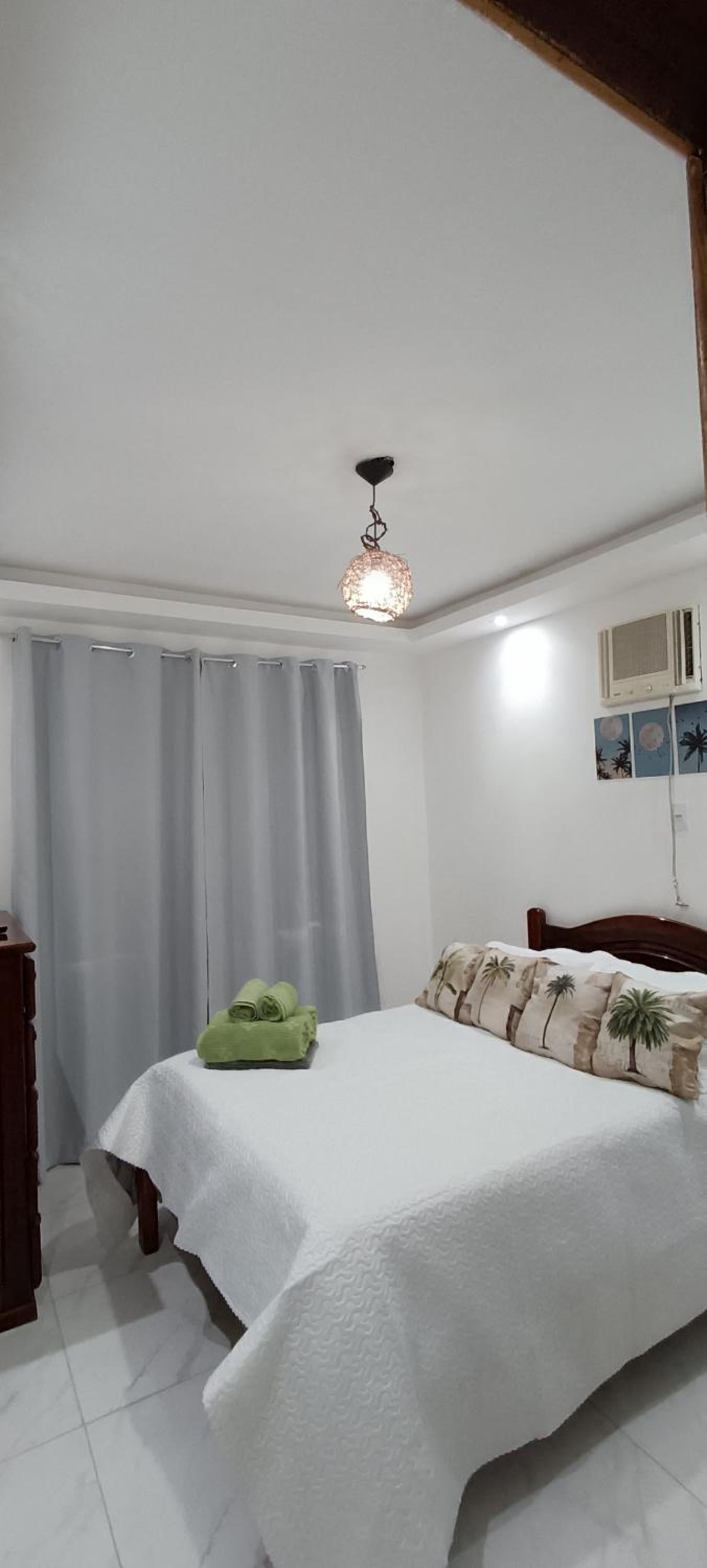 Casa em Unamar com piscina privativa
