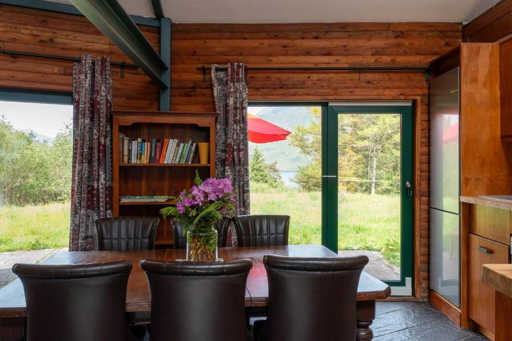 Heather Lodge with Sea and Mountain Views view 4