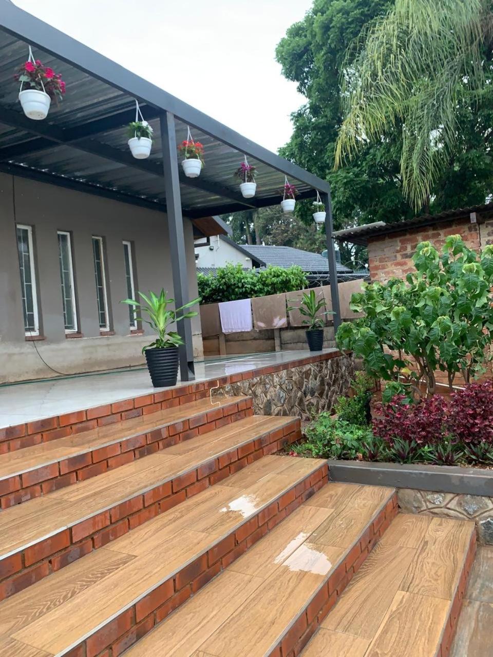 Victoria guest house Nyumbani