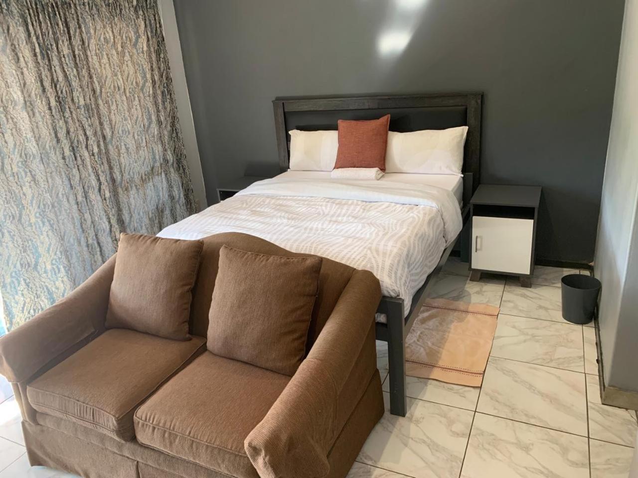 Victoria guest house Nyumbani