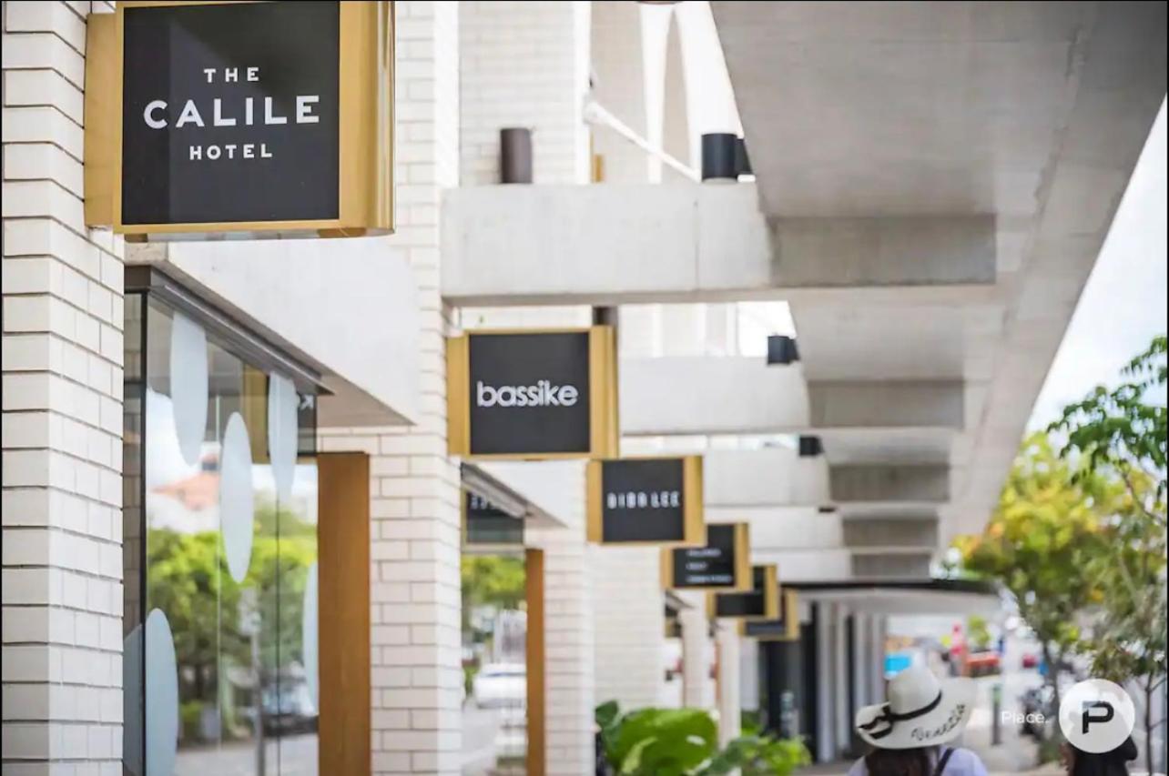 Top-floor Luxe Stay in the City Free parking, pool, gym, wifi