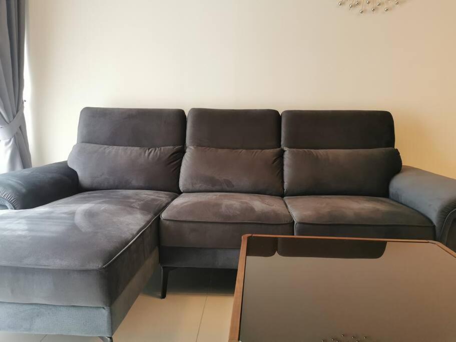 Cardiff 3 BedRoom Millerz Square, MidValley