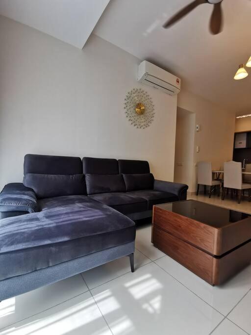 Cardiff 3 BedRoom Millerz Square, MidValley