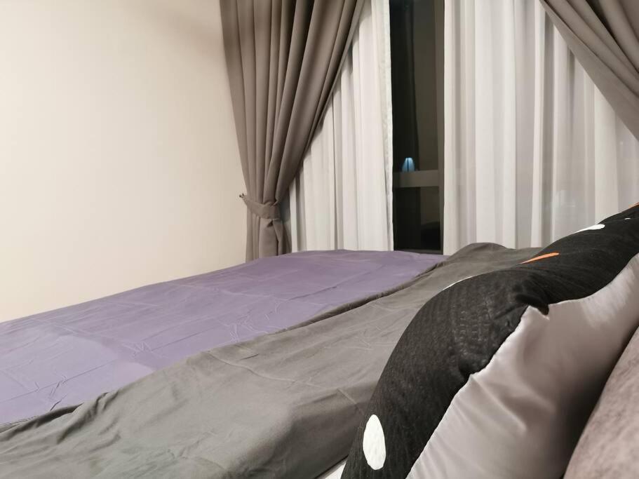 Cardiff 3 BedRoom Millerz Square, MidValley