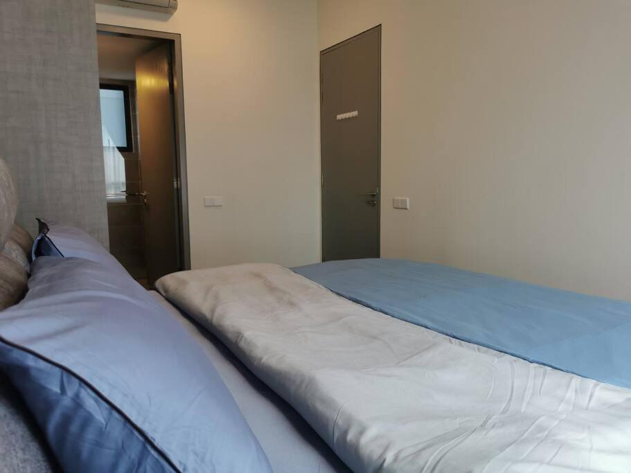 Cardiff 3 BedRoom Millerz Square, MidValley