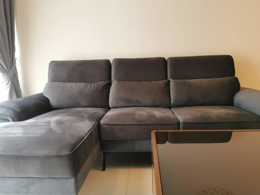 Cardiff 3 BedRoom Millerz Square, MidValley