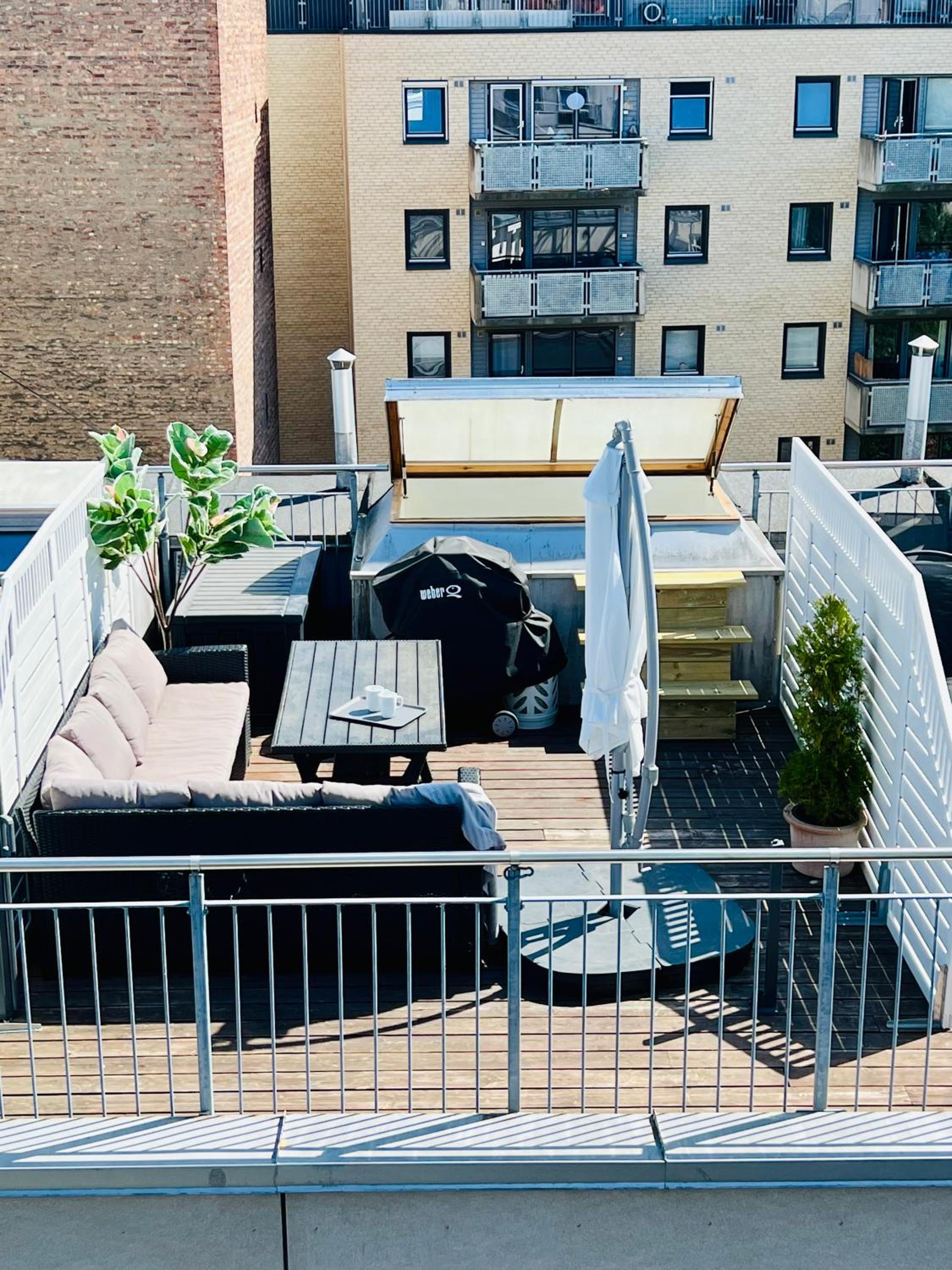 Ultracentral duplex with private rooftop terrace