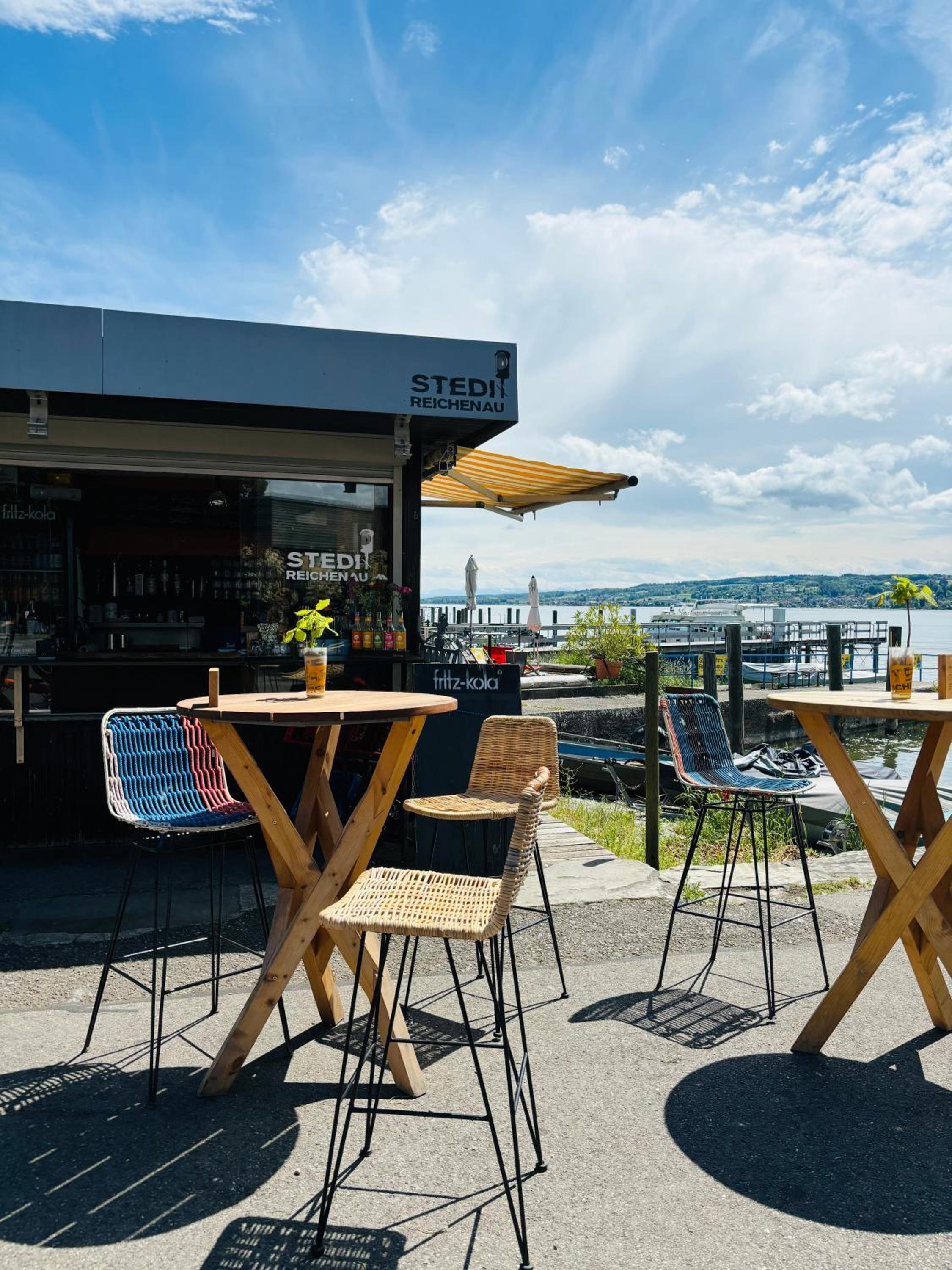 Lakefront View Entire Apartment with 2 bedrooms, 2 full bathrooms & Balcony Waterview