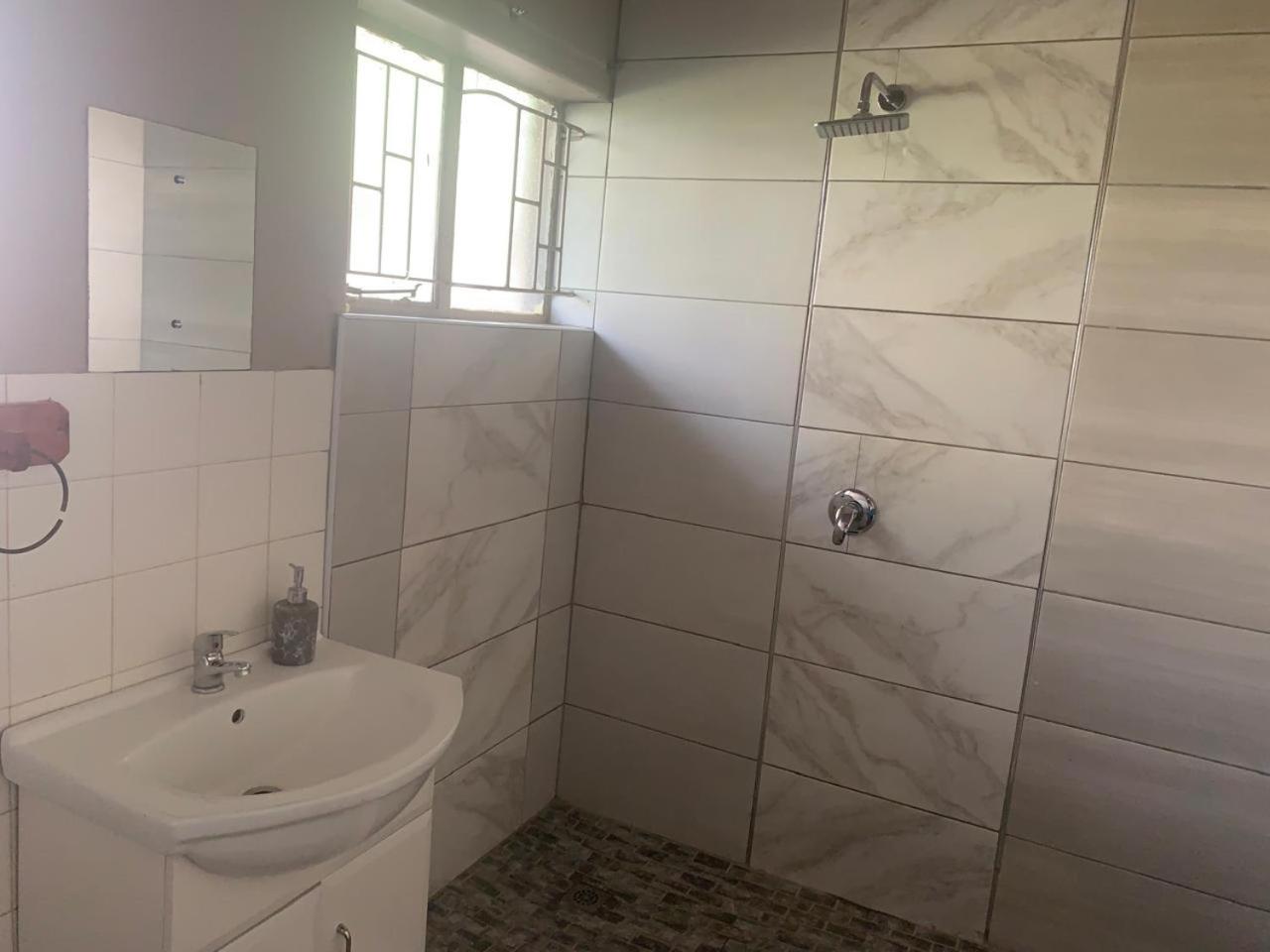 Victoria guest house Nyumbani