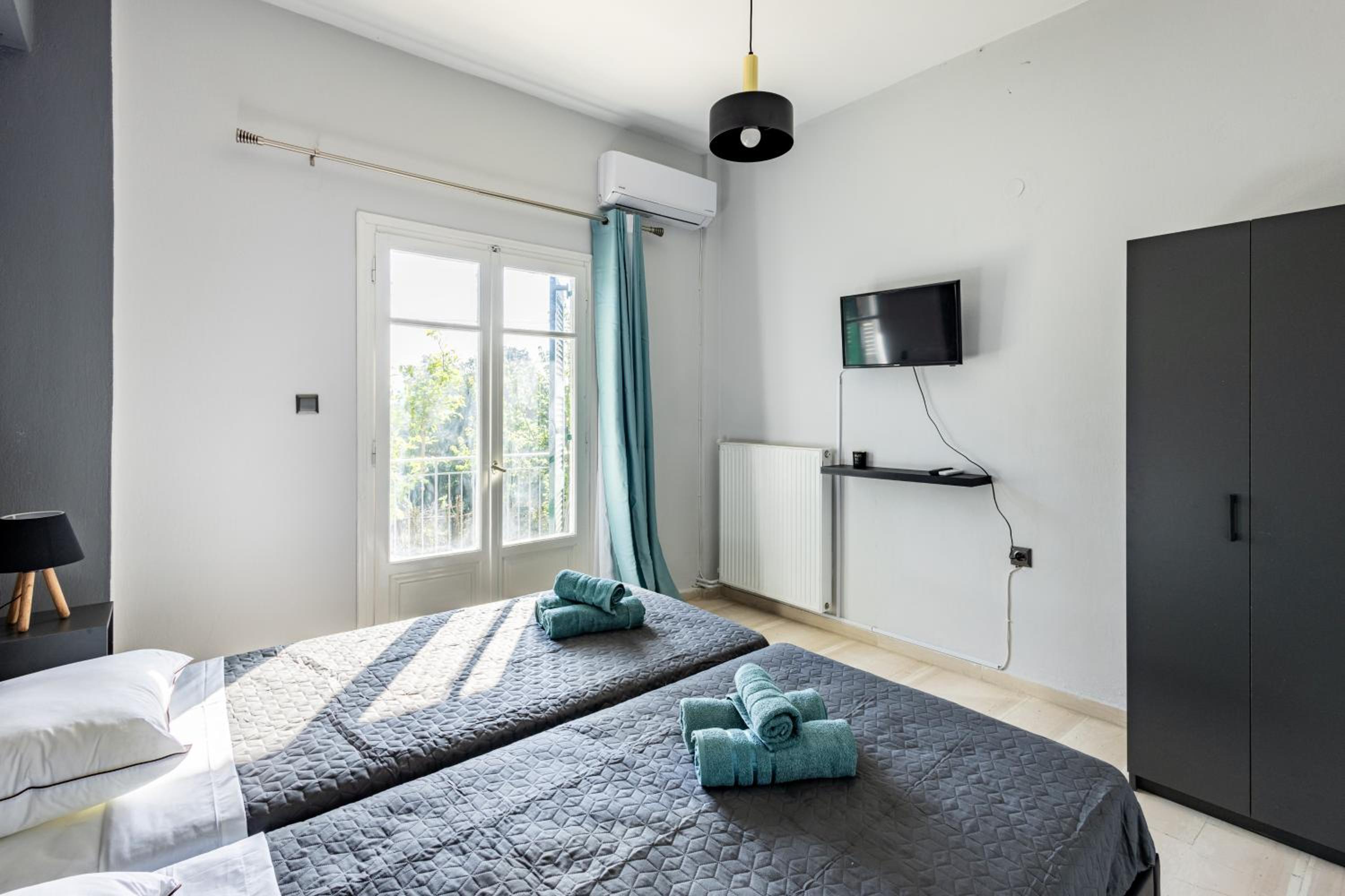 Ilios Place Corfu-Near Old Town & Beaches