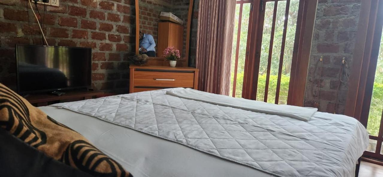Roo hills sea view chalet view 2
