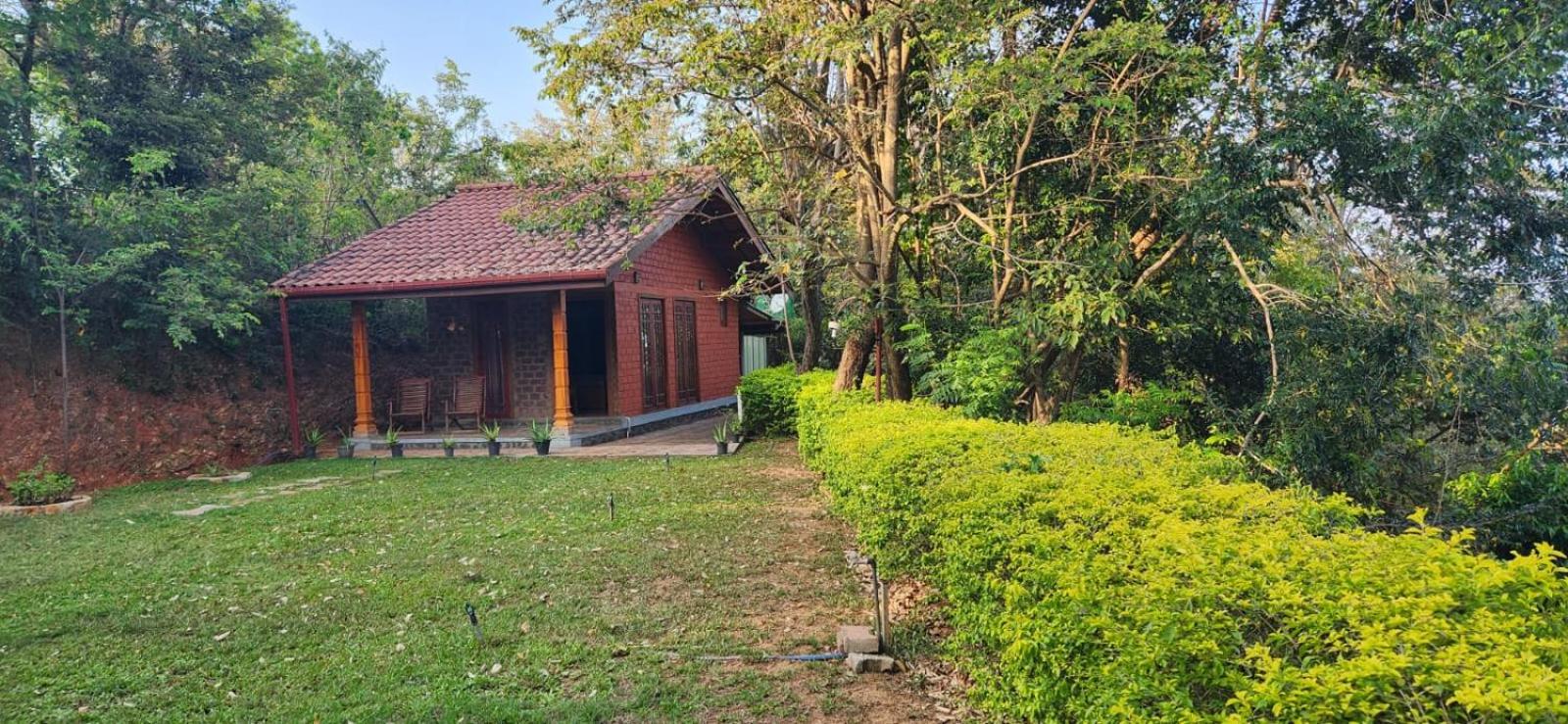 Roo hills sea view chalet view 3
