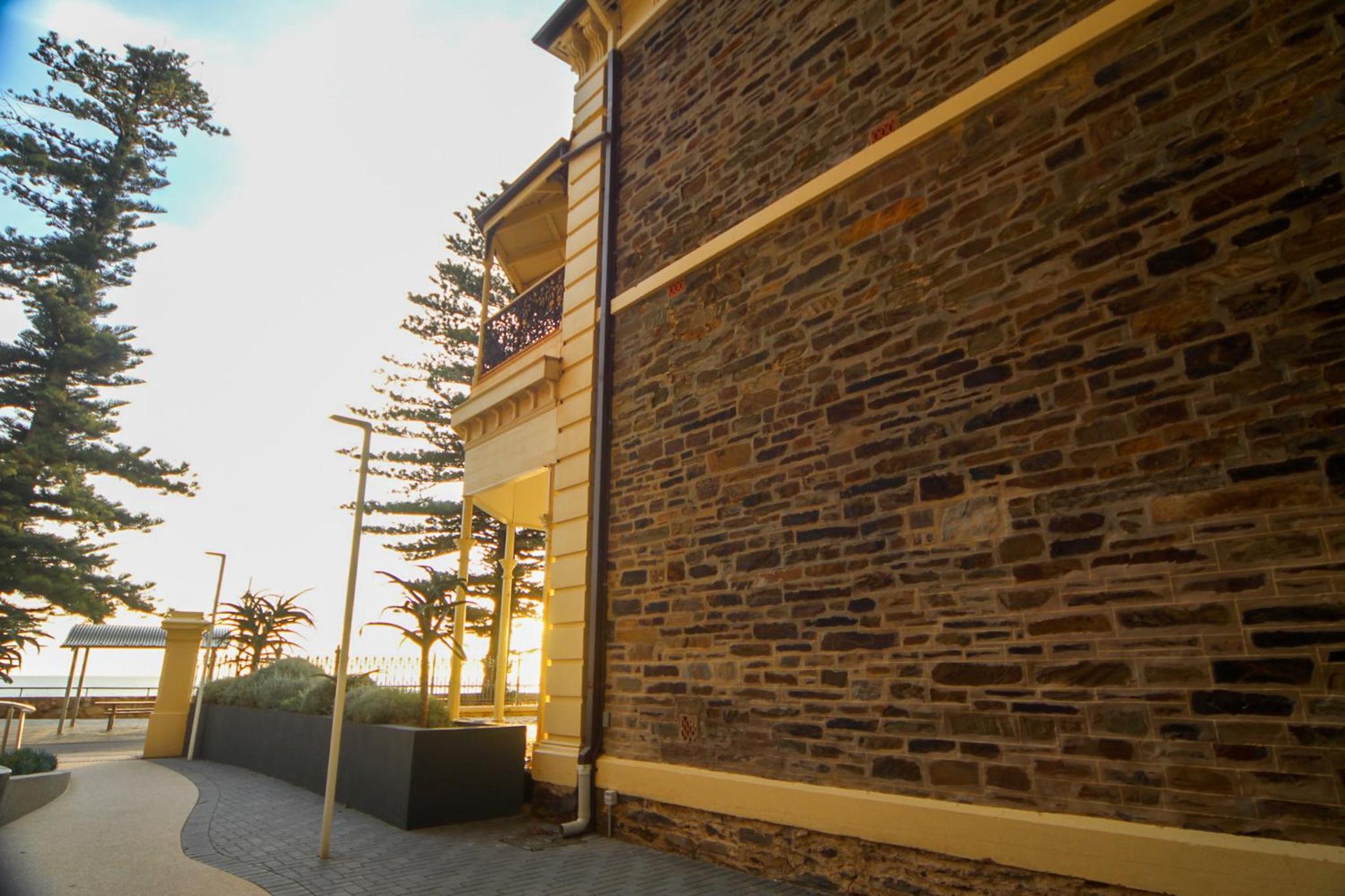 Seafield Tower Glenelg Apartment No 6