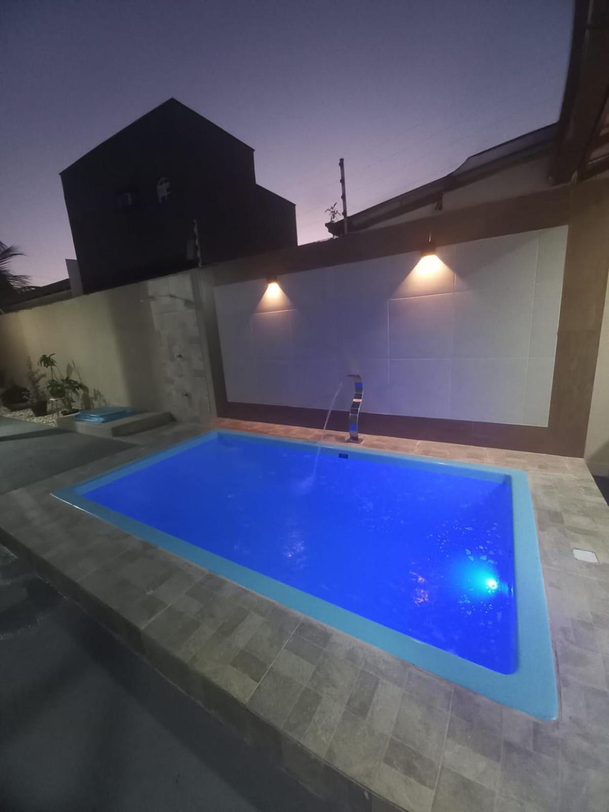 Casa Duplex Climatizada com Piscina para 10 pessoas