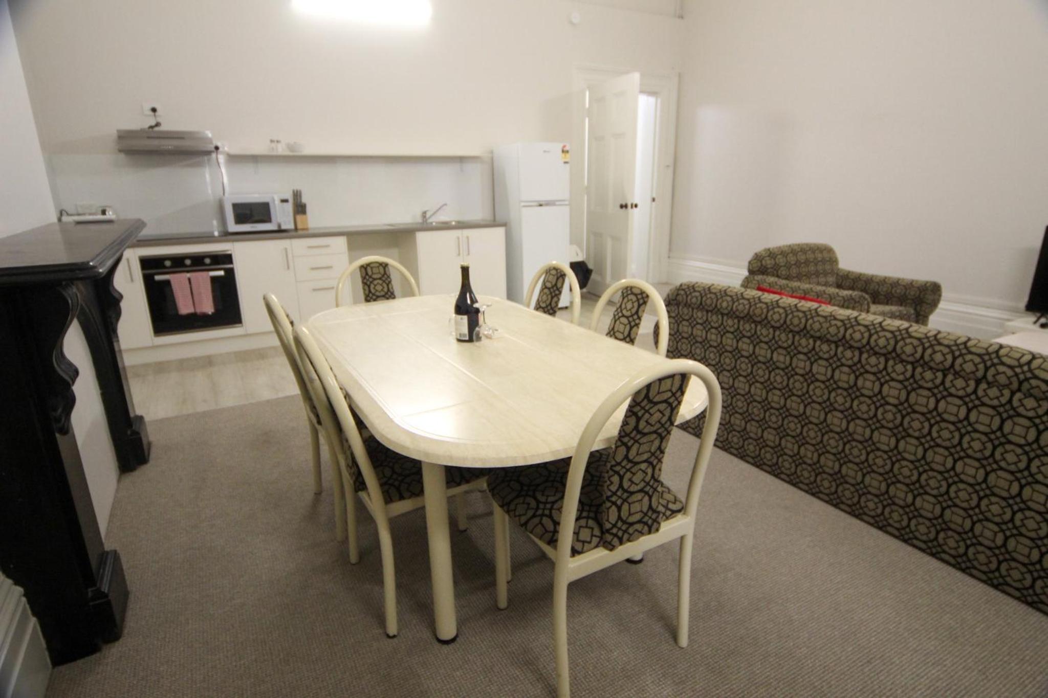 Seafield Tower Glenelg Apartment No 1