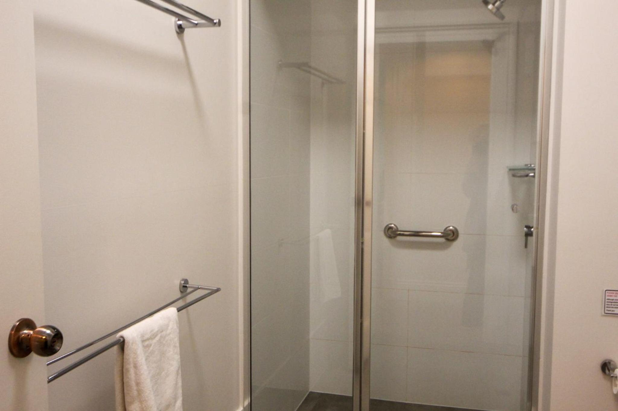 Seafield Tower Glenelg Apartment No 4