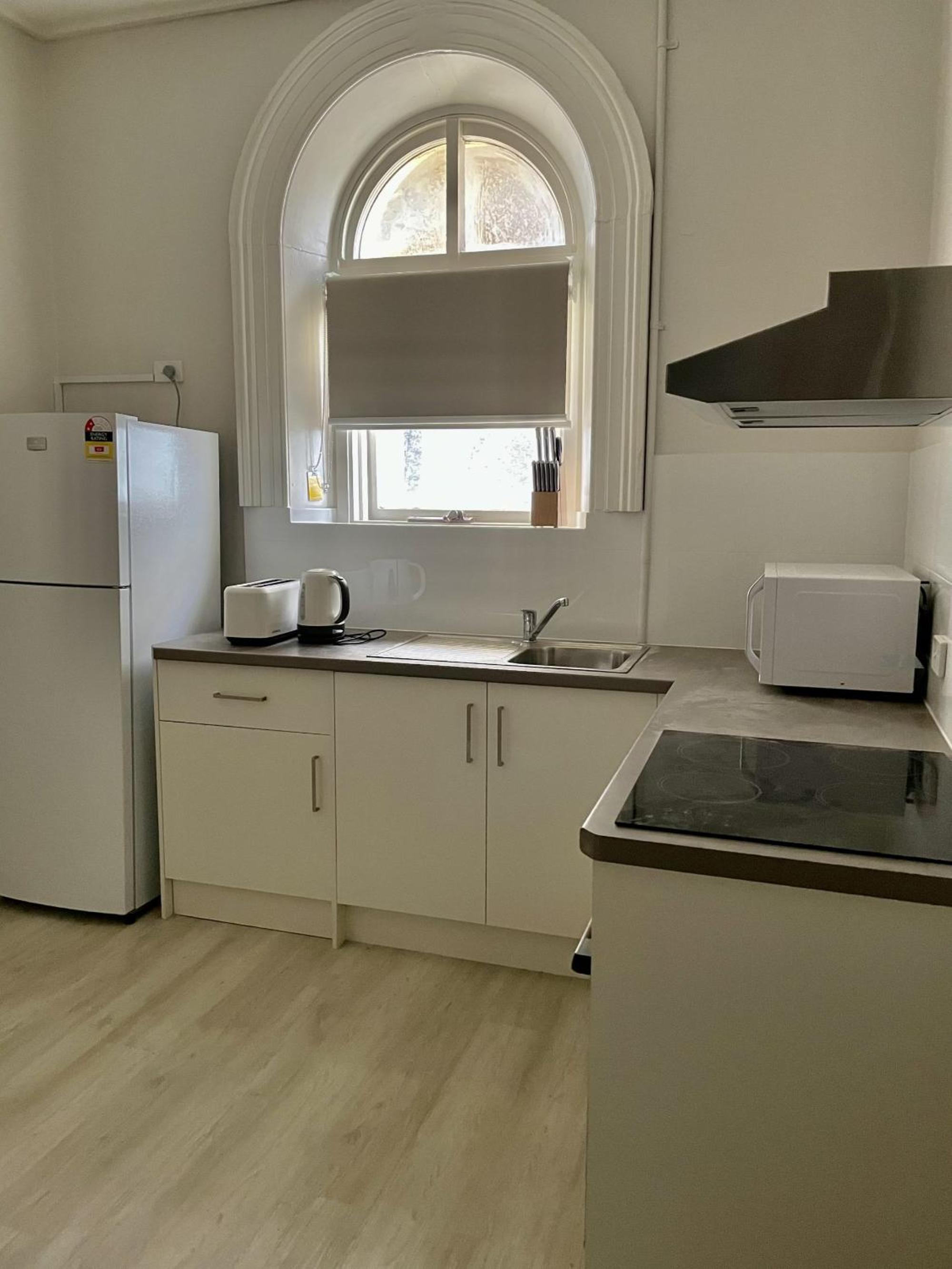 Seafield Tower Glenelg Apartment No 6