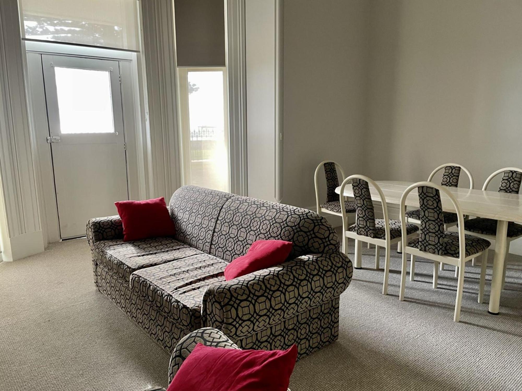 Seafield Tower Glenelg Apartment No 3