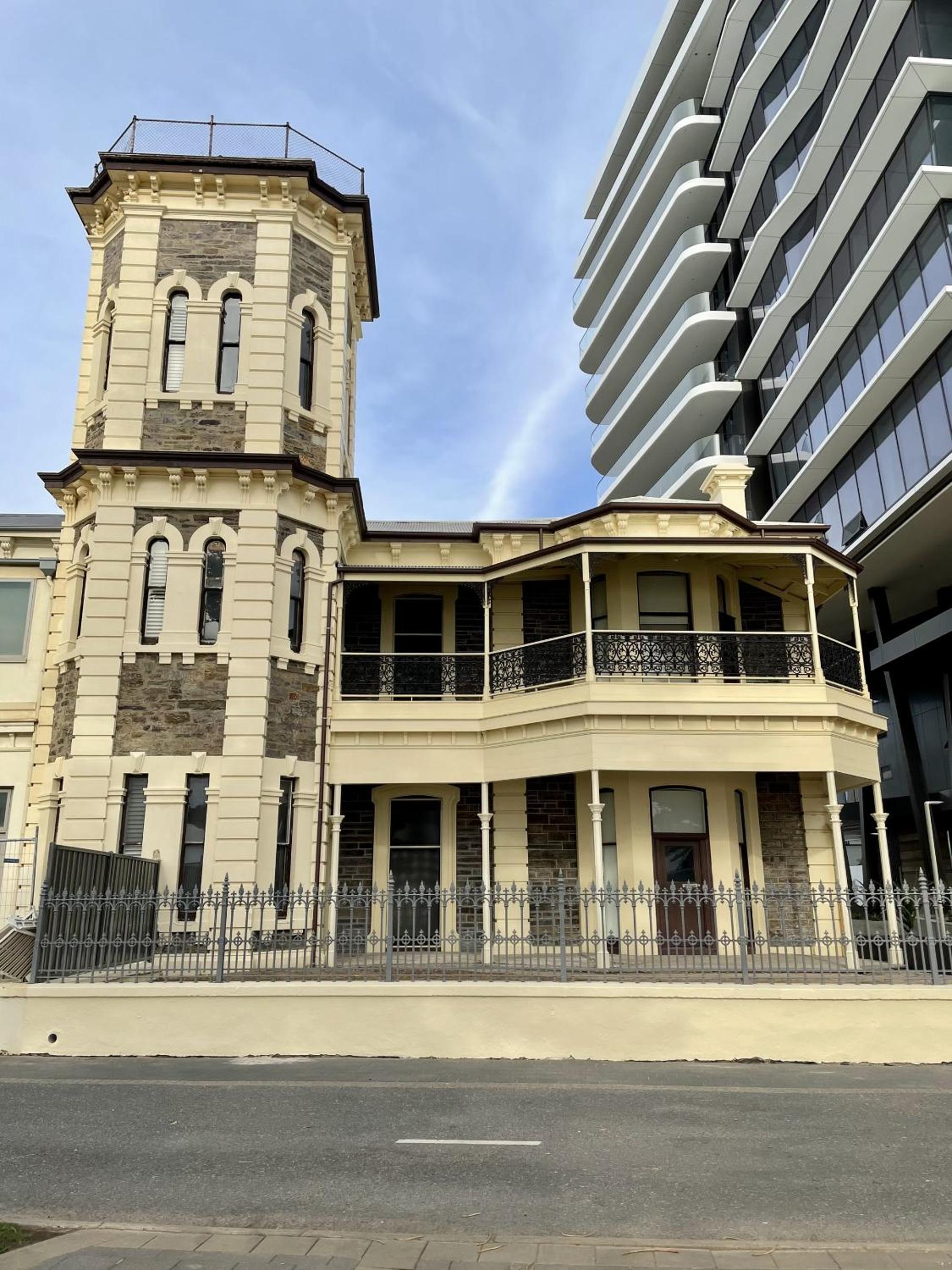 Seafield Tower Glenelg Apartment No 5