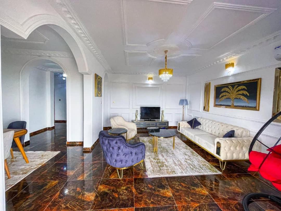 ROCK CASTLE FURNISHED APARTMENTS