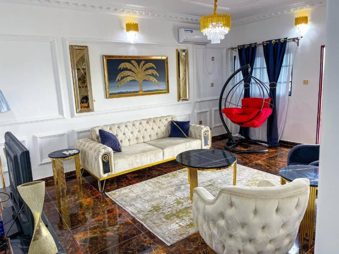 ROCK CASTLE FURNISHED APARTMENTS