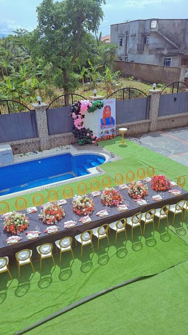 ROCK CASTLE FURNISHED APARTMENTS