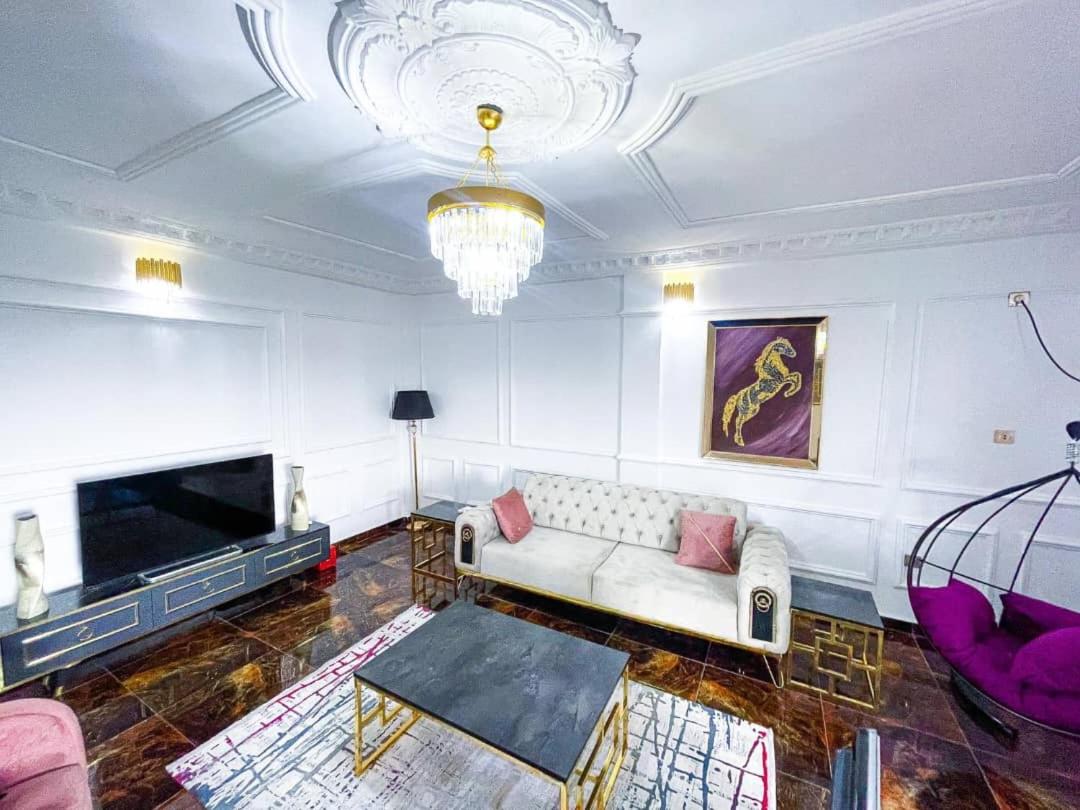 ROCK CASTLE FURNISHED APARTMENTS