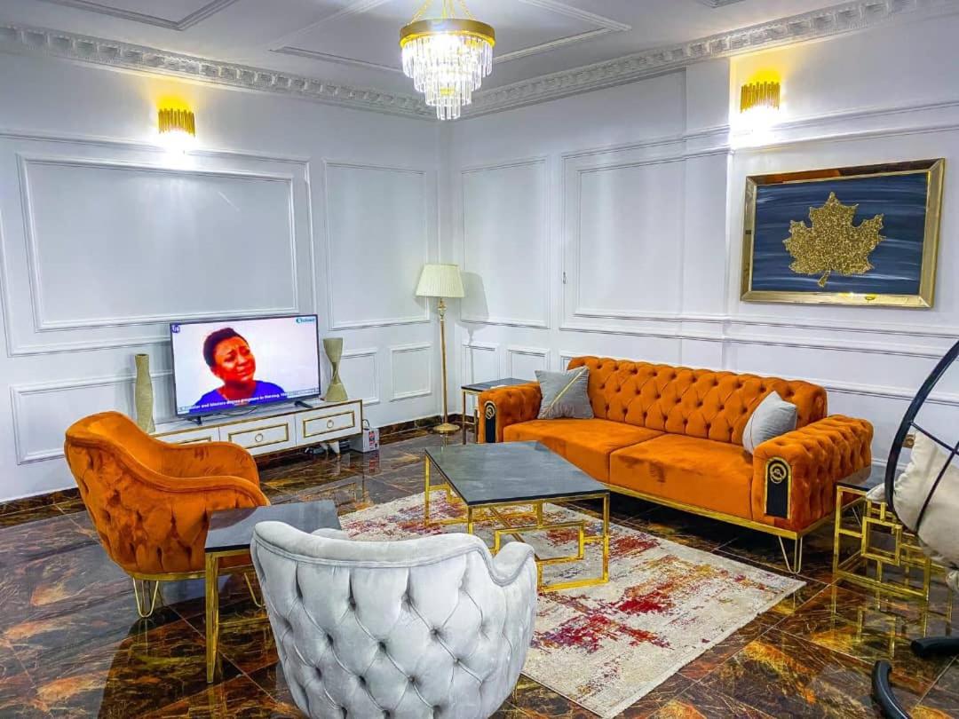 ROCK CASTLE FURNISHED APARTMENTS