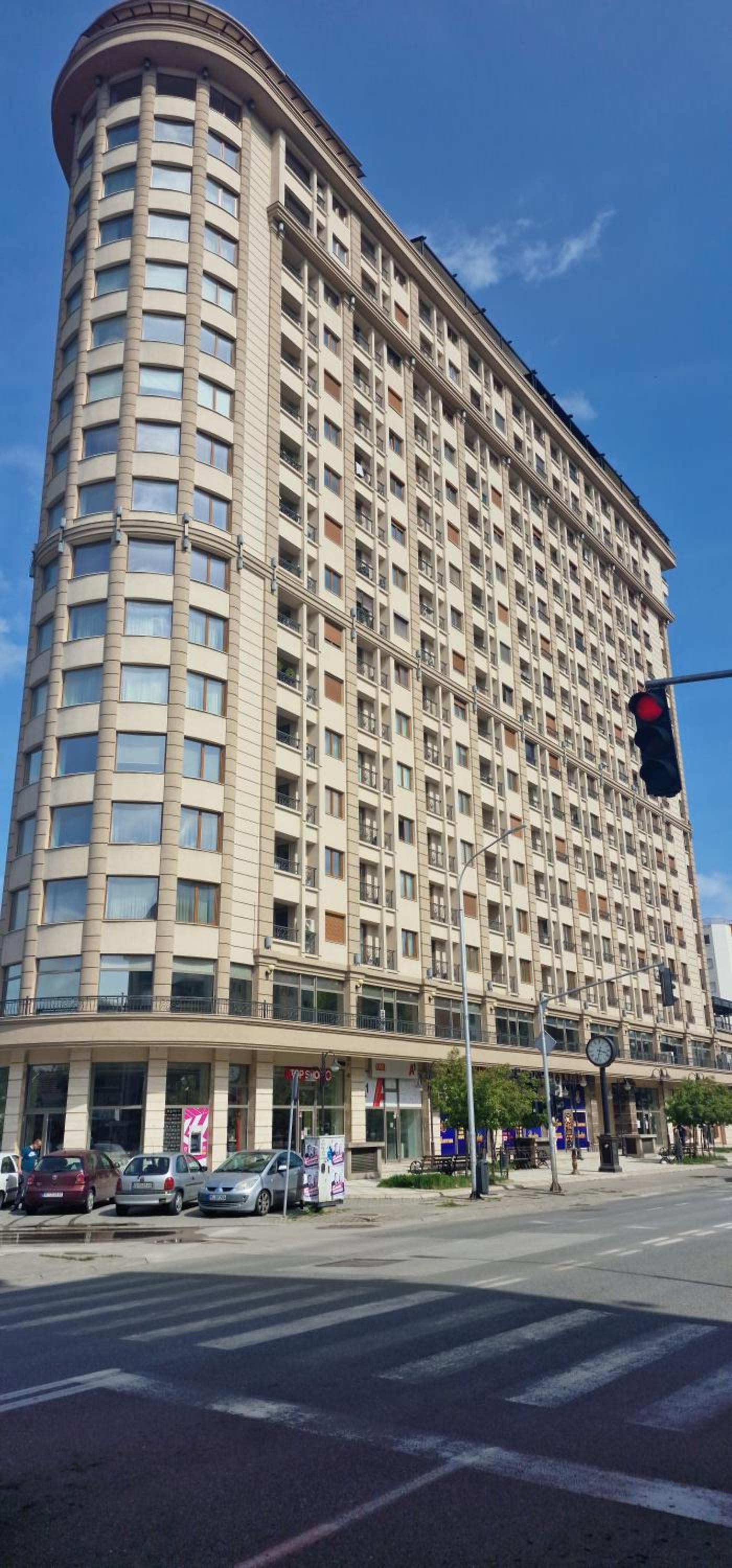 Skopje Starlight Apartments - Flatiron view 4
