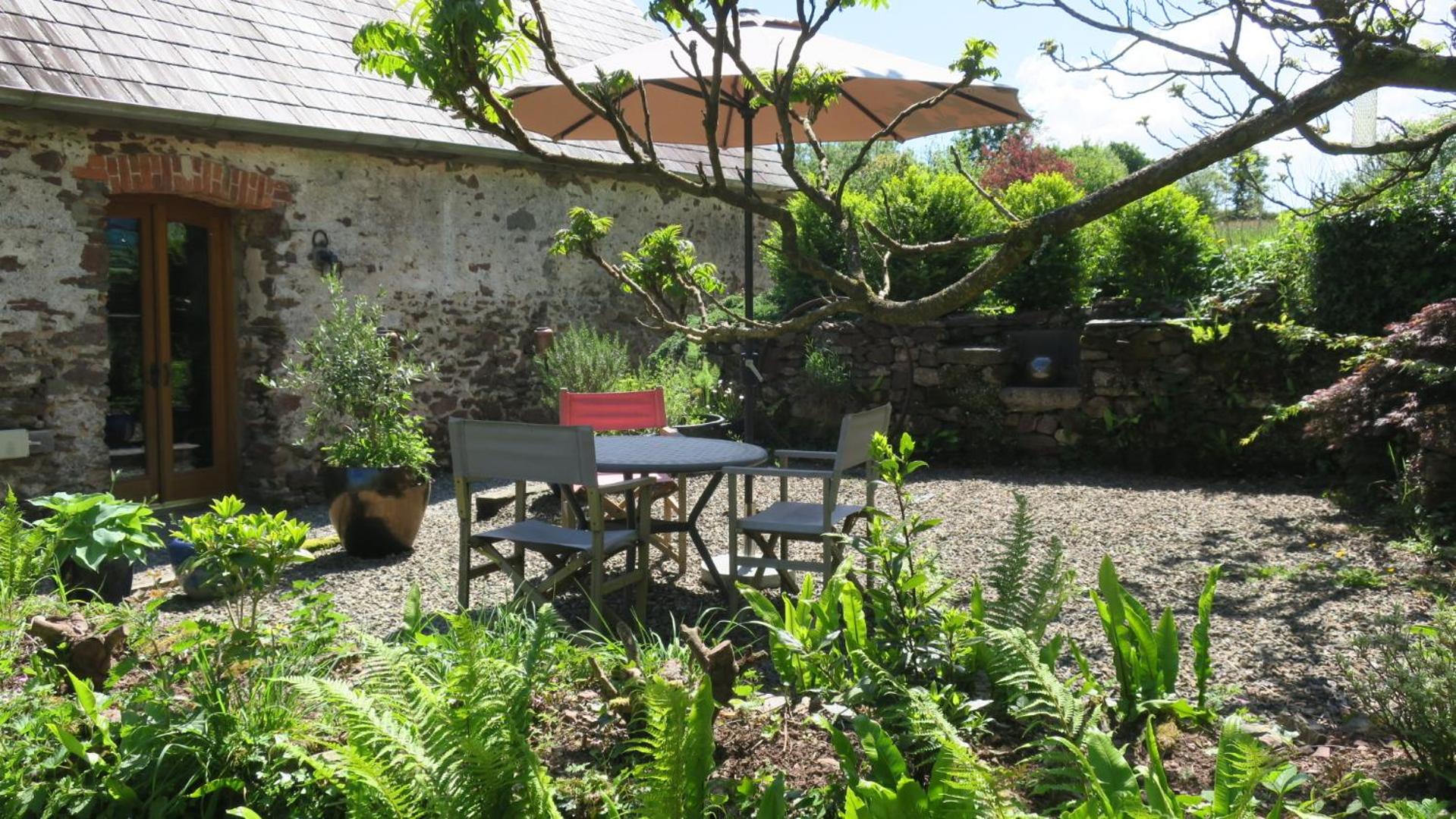 The Old Cowshed - B and B view 3