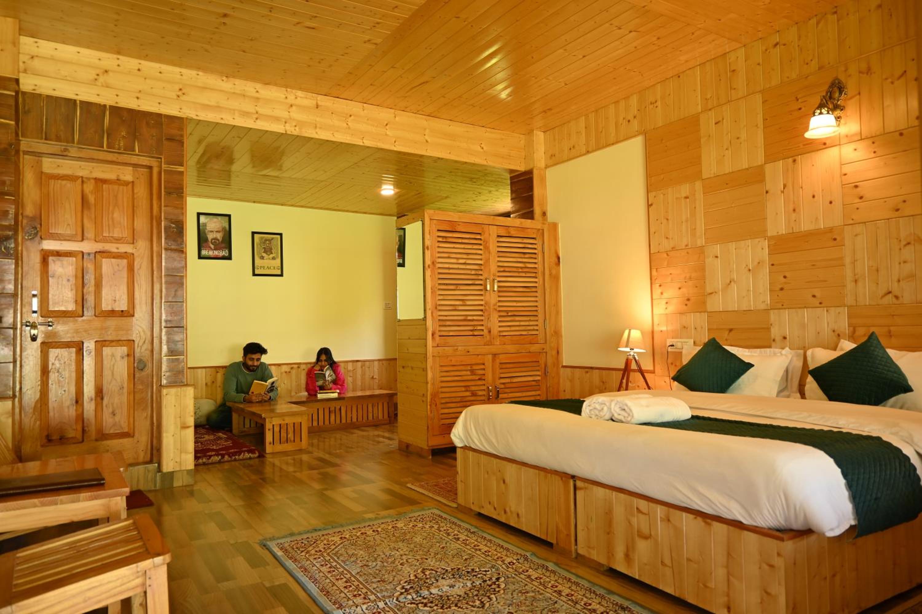 Cascade Mountain Retreat Manali