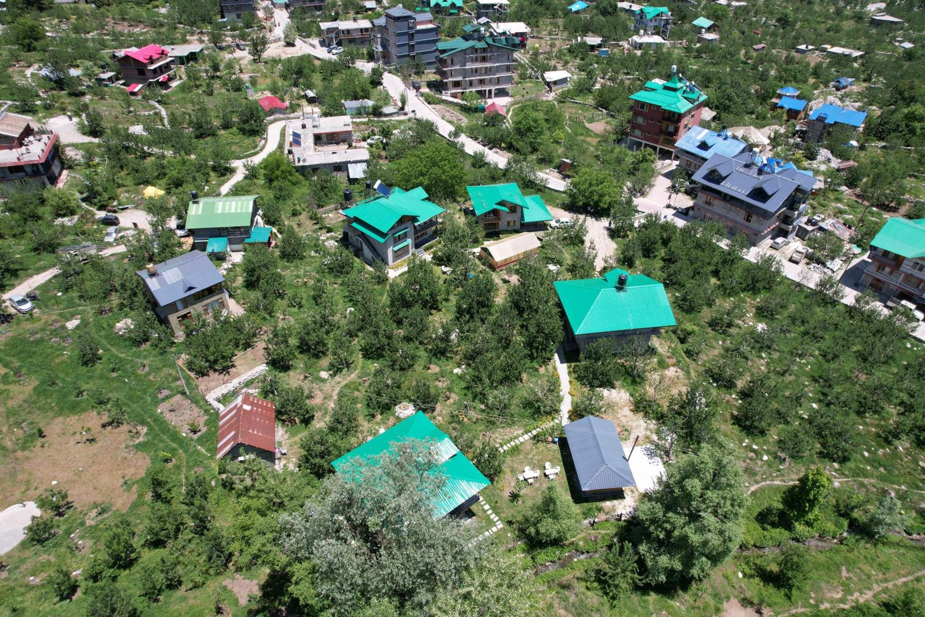 Cascade Mountain Retreat Manali