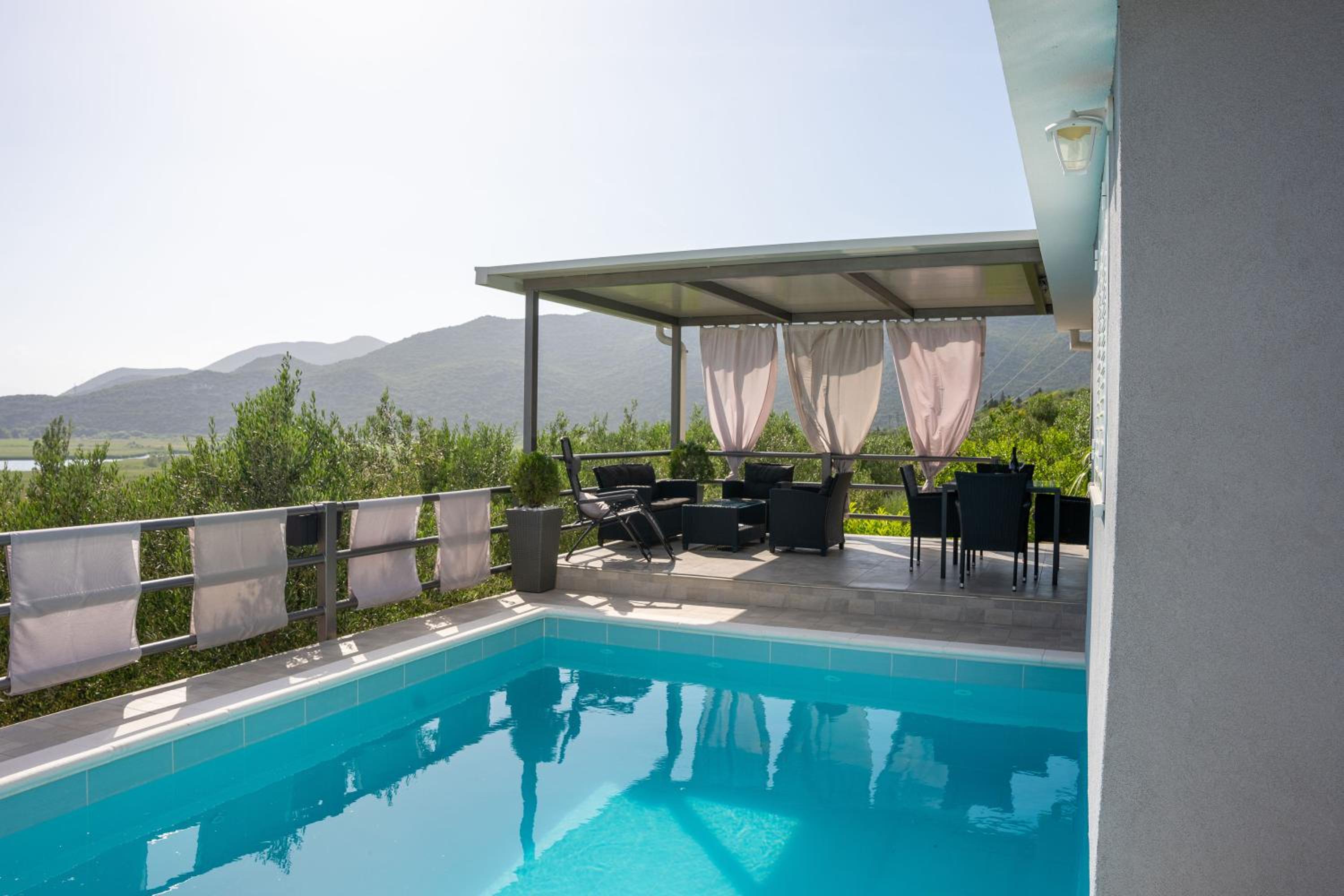 Lavanda home view 4