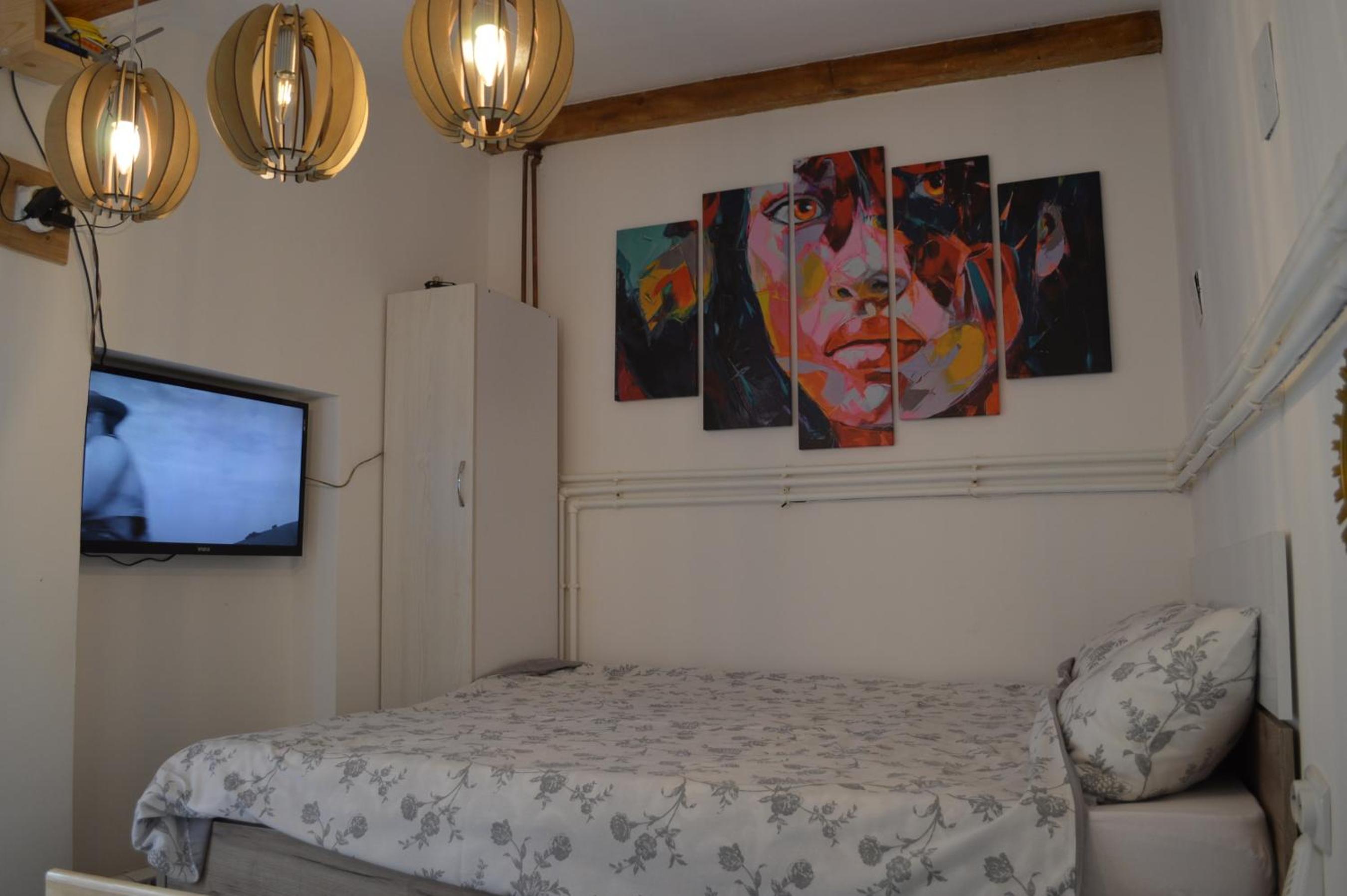 Studio Mini Lux view 5