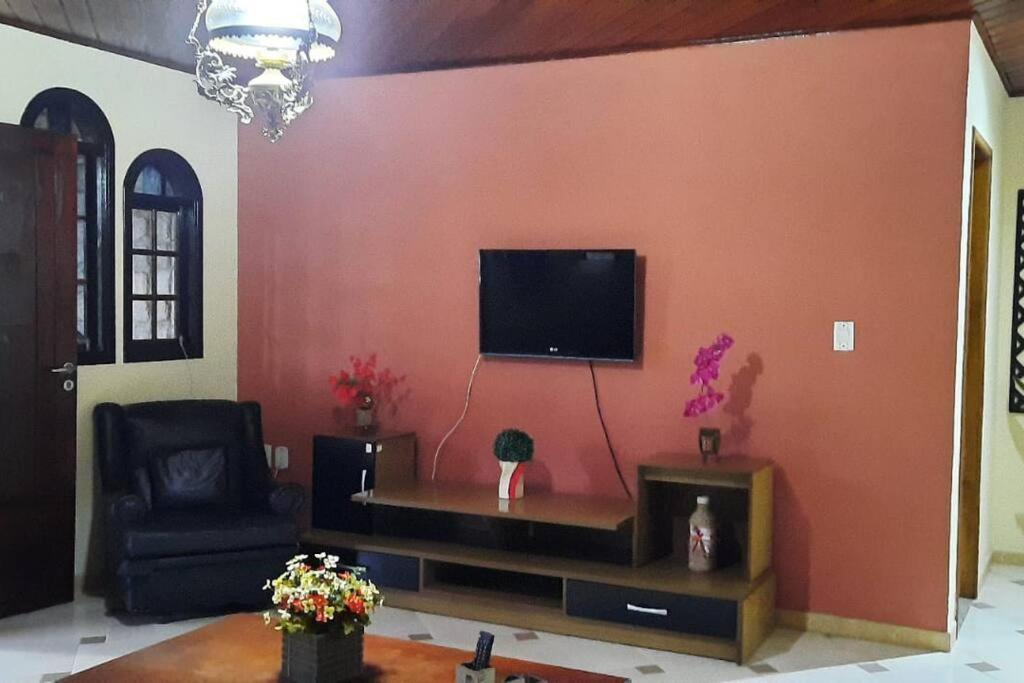 Casa ampla, ideal para família grande