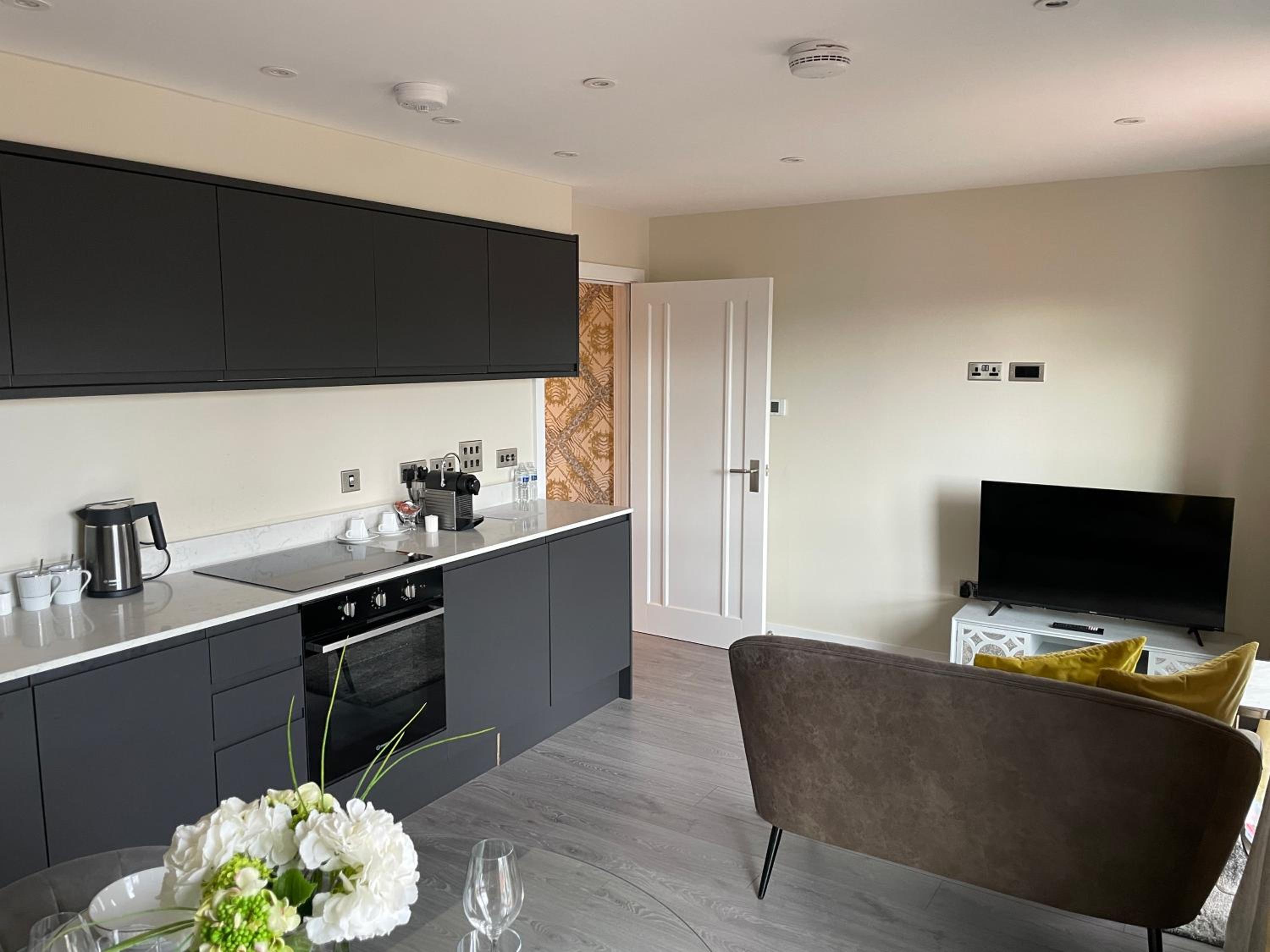 Central Modern Flat view 4