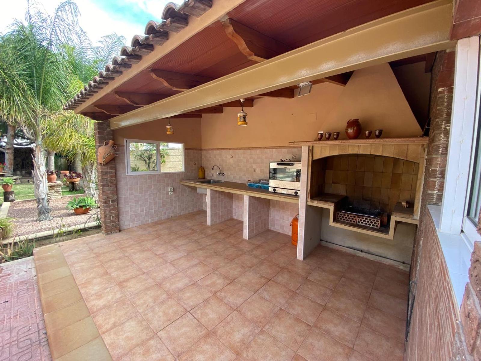 Magnífico villa a San Juan Mutchavista playa