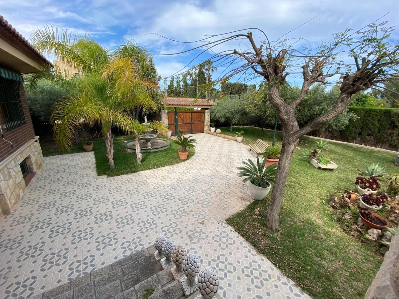 Magnífico villa a San Juan Mutchavista playa