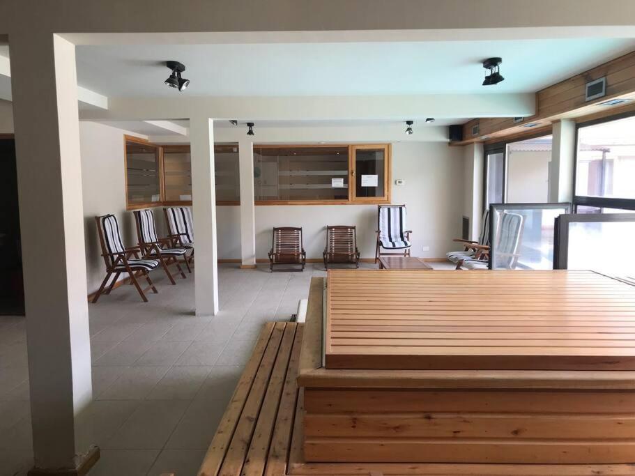 Departamento con pileta en el centro de SMA Para 3 personas
