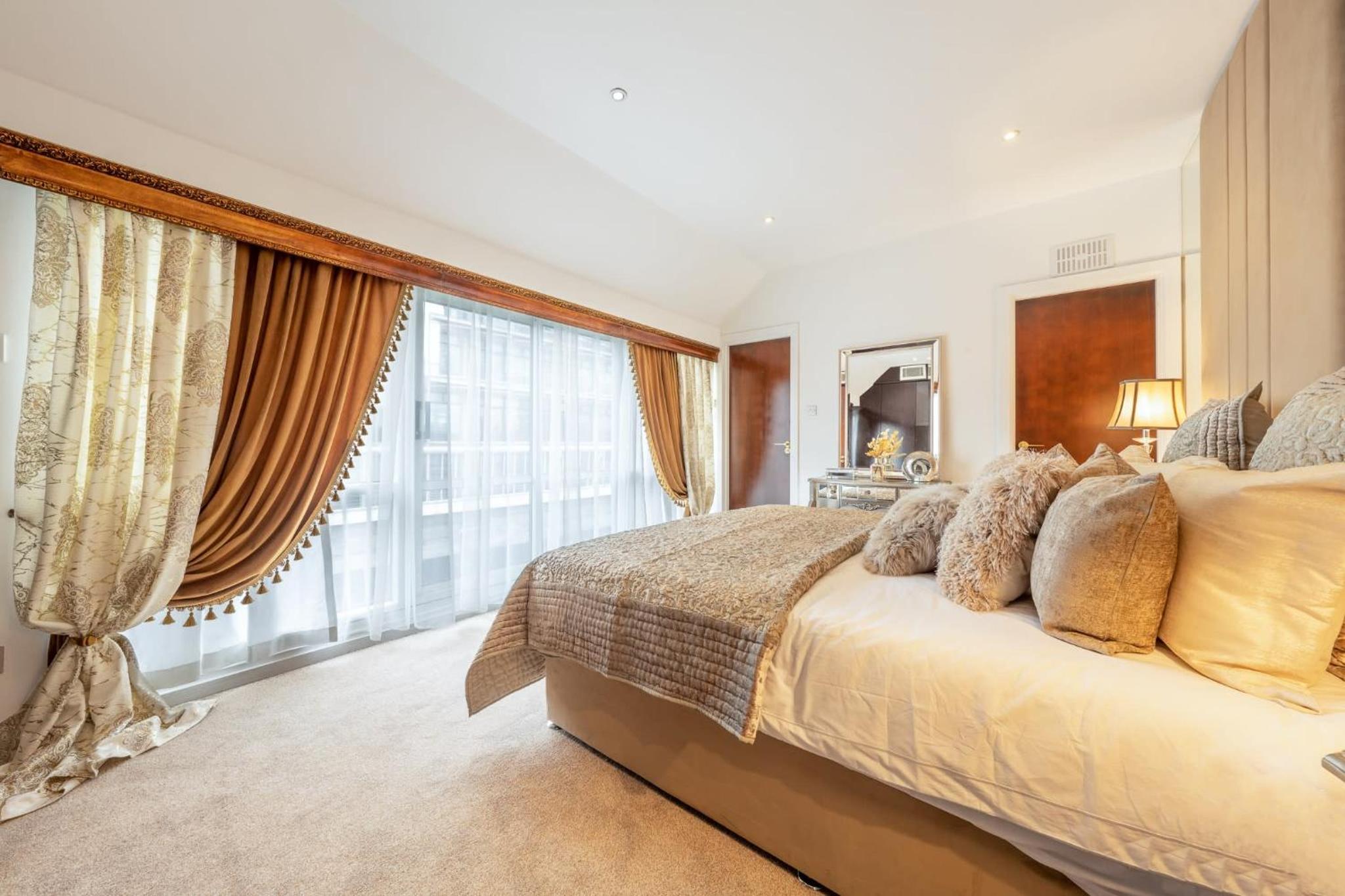 Marble Arch - Grovesnor Residences